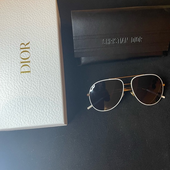 Authentic Christian Dior Aviator Sunglasses white trim around the lenses - Picture 1 of 6